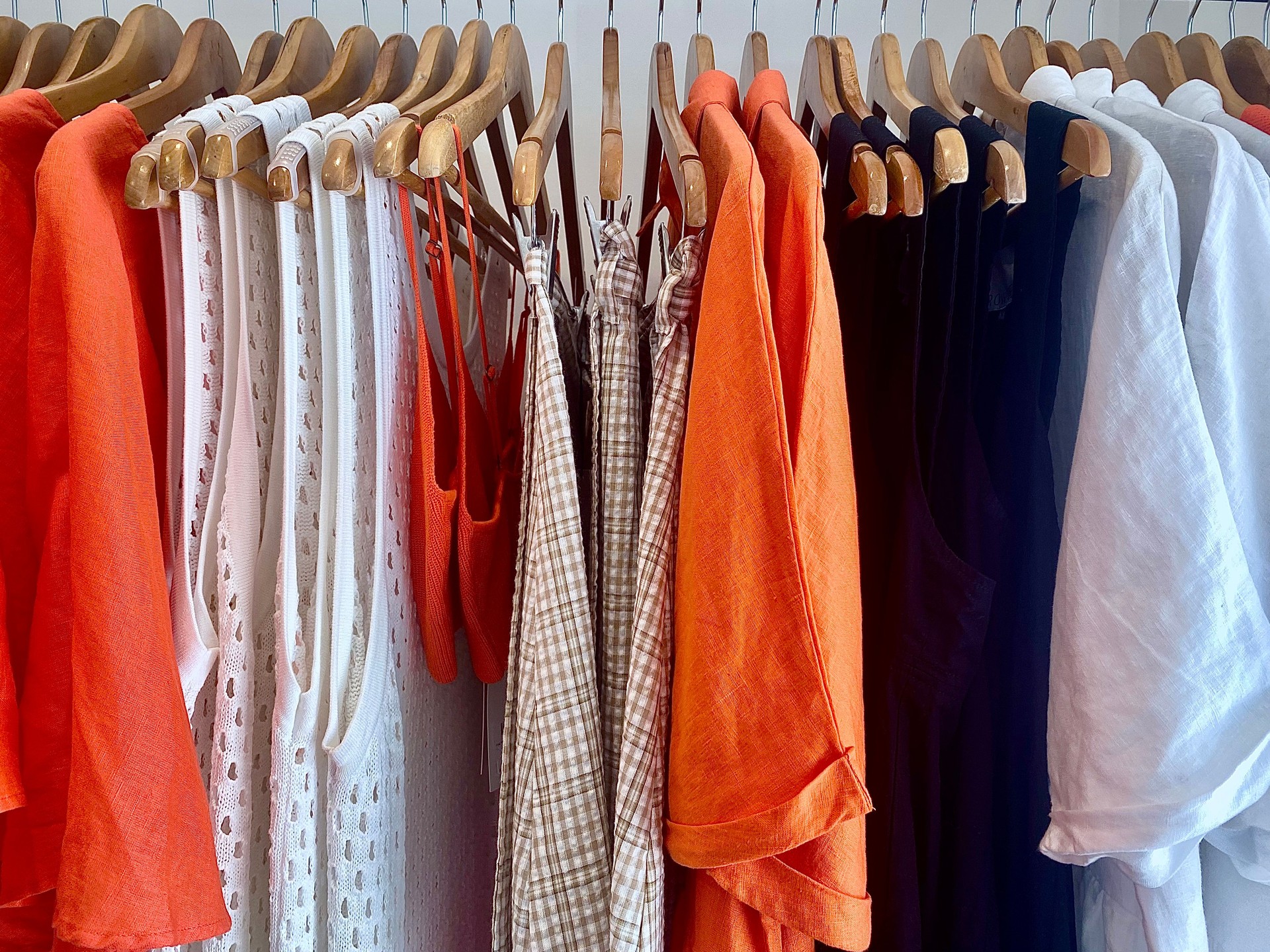 Women's Clothing Rack